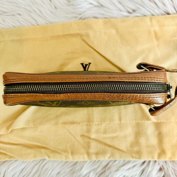 AUTHENTIC LOUIS VUITTON MONOGRAM CLUTCH WRISTLET VINTAGE - Picture 4 of 11